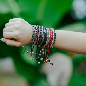 Radionica: Macrame magija – pletenje narukvica